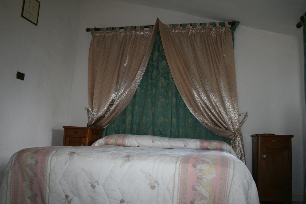 Agriturismo Colle Del Sole San Martino in Colle  Room photo